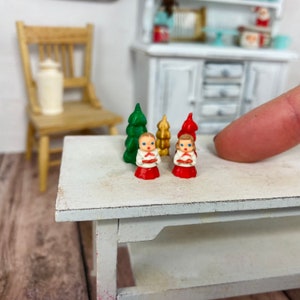 1:12 Dollhouse Miniature Christmas Carolers Holiday decor, choir boy girl