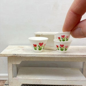 1:12 Heart flower bowl set, Valentine’s Day Dollhouse Miniature Kitchen decor, mixing bowl set