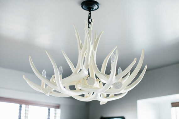 White Antler Chandelier D6 Faux Image 0
