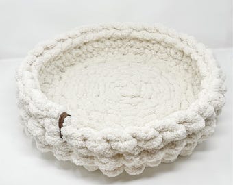 Chunky Knit Pet Bed