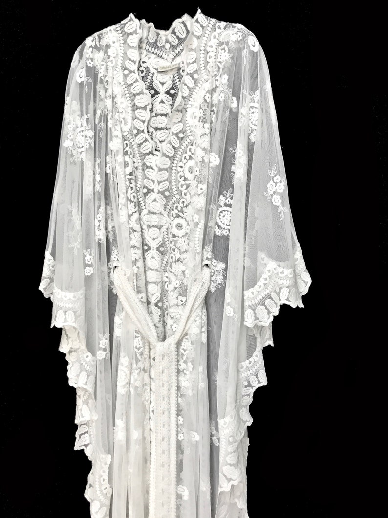 caftan gown with lace