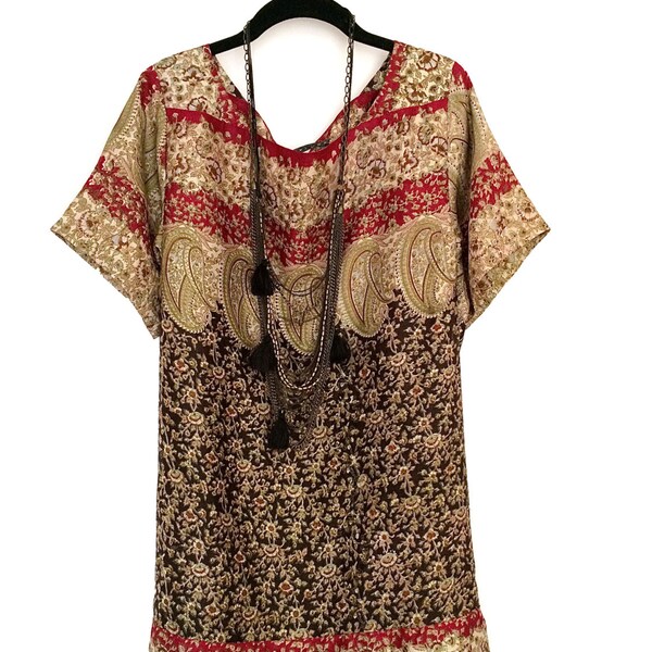 Silk paisley printed boho t shirt black and red