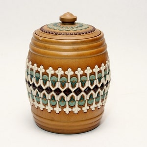 Early Royal Doulton Lambeth Silicon Stoneware Tobacco or Covered Jar -  1881-1912 -English Art Pottery