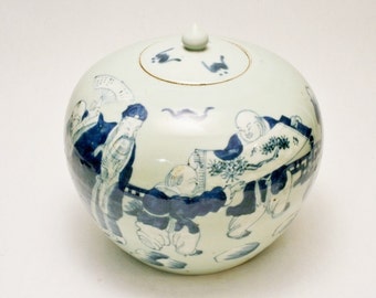 9th C Chinese Ginger Jar with Original Lid Fantastic Condition China Import Porcelain Pottery Covered Storage Container