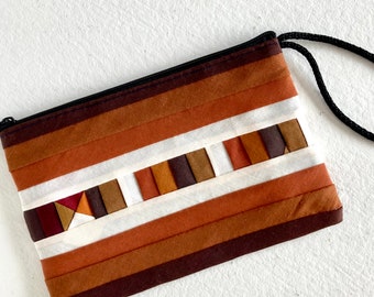 Lisu Hill Tribe | Brown Zipper Pouch