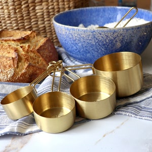 Gold Tone Measuring Cup Set Heavy Duty Durable