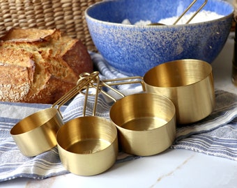 Gold Tone Measuring Cup Set Heavy Duty Durable