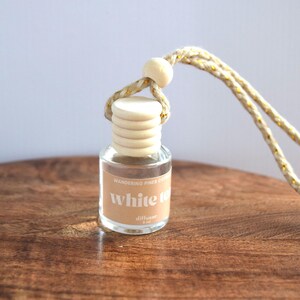 White Tea Hanging Car Diffuser: Odor Eliminator, Reed Air Freshener