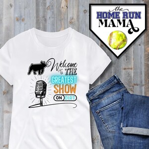 Welkom bij de beste show over vuil | Livestock Show-editie | Kleding Veeshowweek | Veesilhouetten | PNG | Showweekshirt