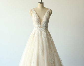 sachin and babi light blue dress Vintage Light Champagne Satin Wedding Dresses Lace Mid Century Bridal Gowns main image 1