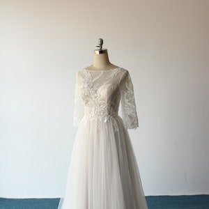 Romantic Aline Bohemian Lace Wedding Dress,high fashion champagne 3D lace wedding gown with illusion back and flowy tulle skirt