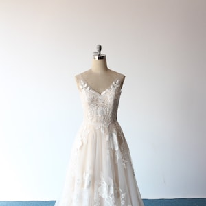 Fairy a-line blush tulle lace wedding dress 3D lace wedding dress with sweetheart neckline and sweep train