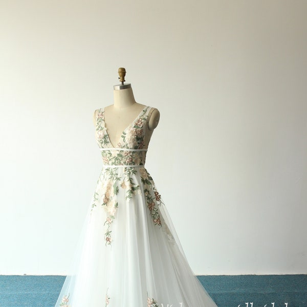 Unique Colorful 3D lace wedding dress,Garden wedding gown,Floral Print wedding dress with Deep V Neckline/Open Back/Dual Waistband