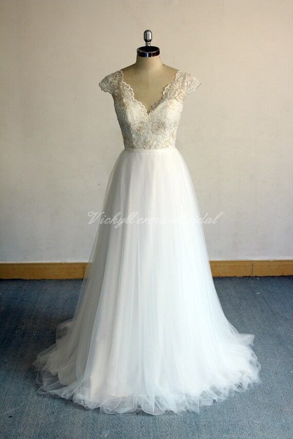 Scallop hot sale tulle gown