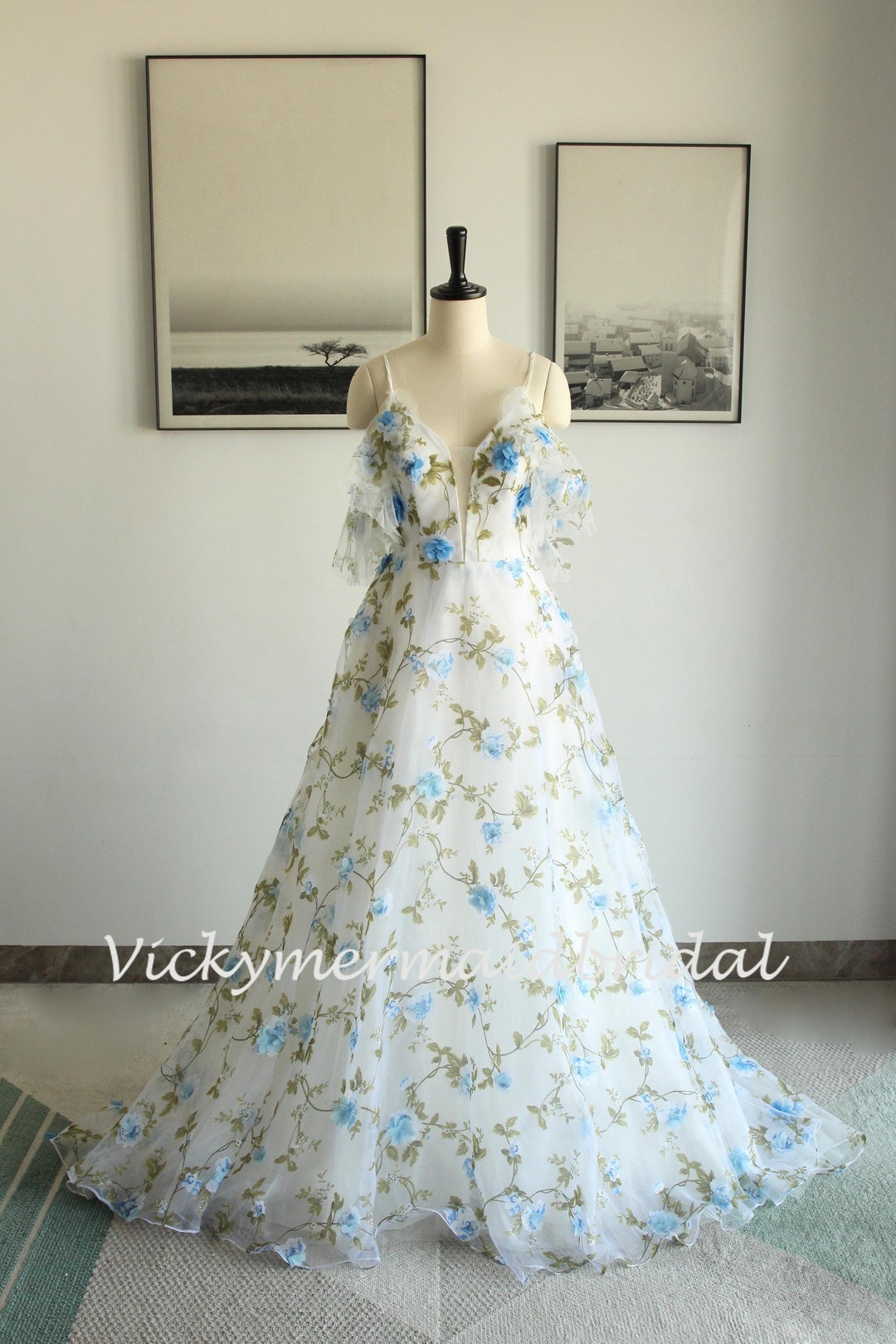 blue bustier embroidered floral a-line dress Blue Bustier Embroidered Floral A-Line Dress main image 0