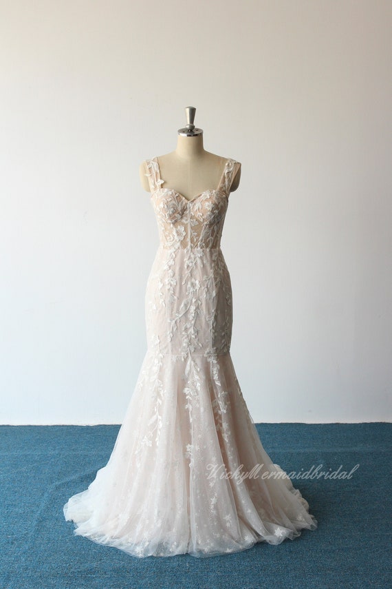 Blush Tulle Wedding Dress: Fit and Flare Gown with 3D Star Lace Blush Tulle Wedding Dress: Fit and Flare Gown with 3D Star Lace