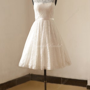 Ivory tea length vintage lace wedding dress imagem 1