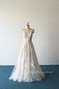 3D Lace Wedding Dress: A-Line Tulle Gown with Champagne Lining