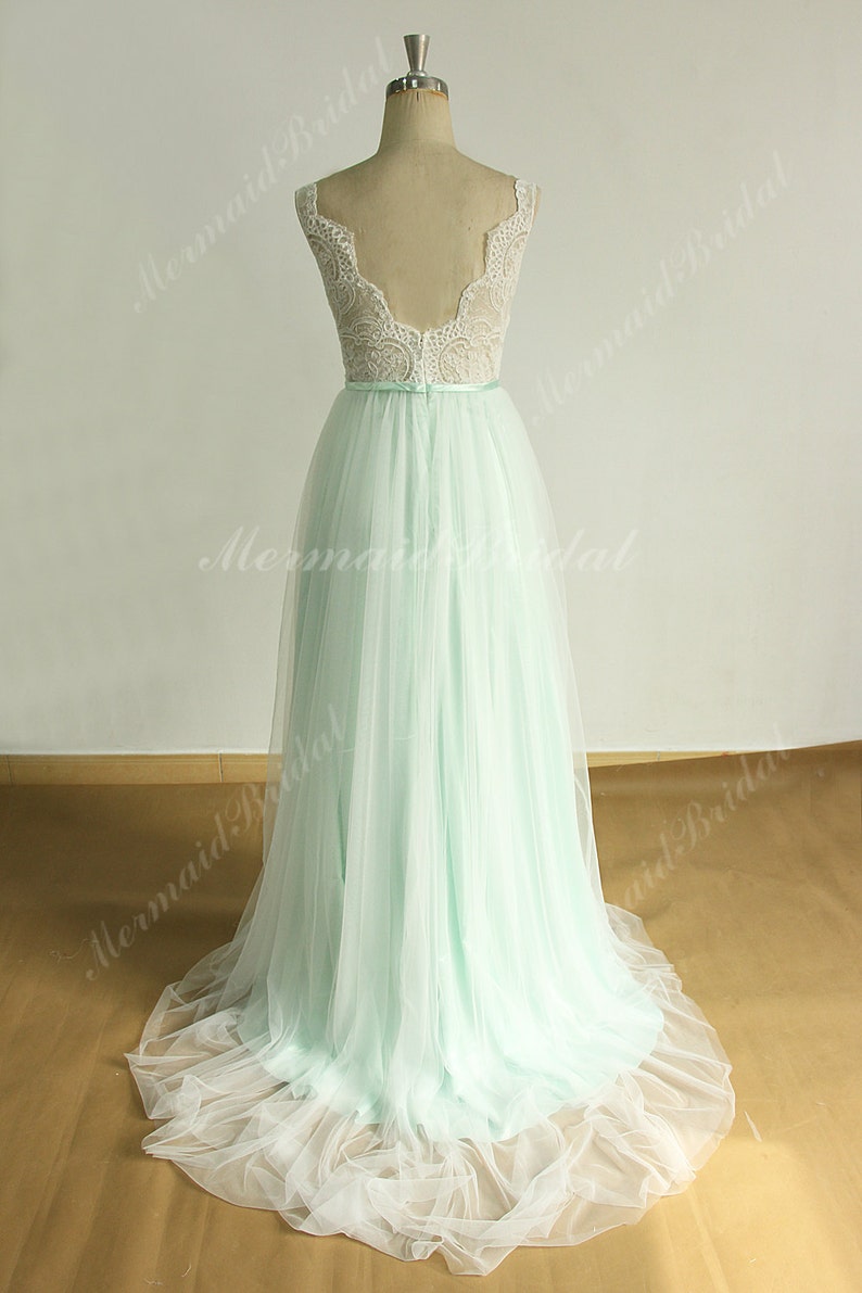 Backless lace wedding dress with scallop neckline and mint lining