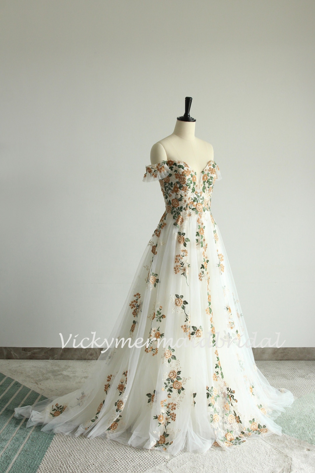Gorgeous A-line Off-the-shoulder V-neck Wedding Dress With Lace