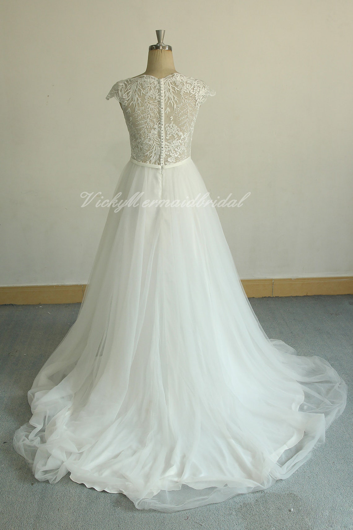 Romantic Ivory Bohemian Wedding DressScallop Neckline Outdoor | Etsy