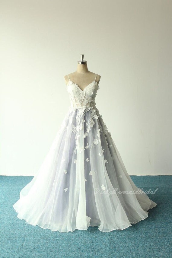 Handmade Flowers Lace Wedding Dresses Handmade Flowers Lace Wedding Dresses