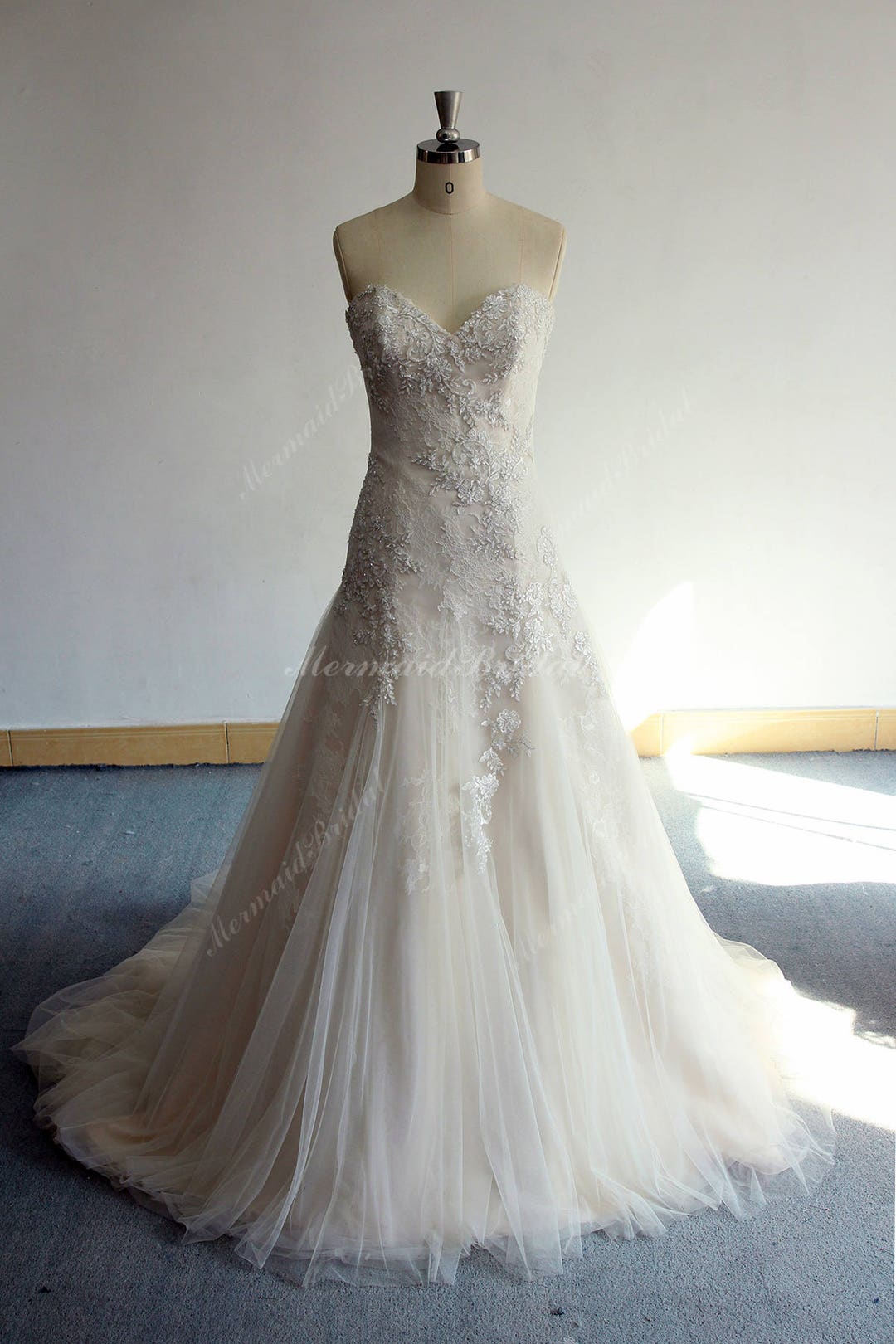 Romantic Vintage Tulle Lace Wedding Dress, Trumpet Lace Wedding Dress ...