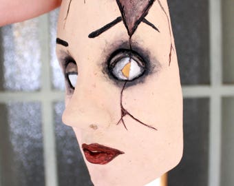 CRACKED DOLL MASK HALLOWEEN CREEPY ACCESSORY BROKEN CHINA BABY FANCY DRESS 