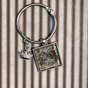 Jane Hopkins 1875 Thread Keep/Scissor Fob