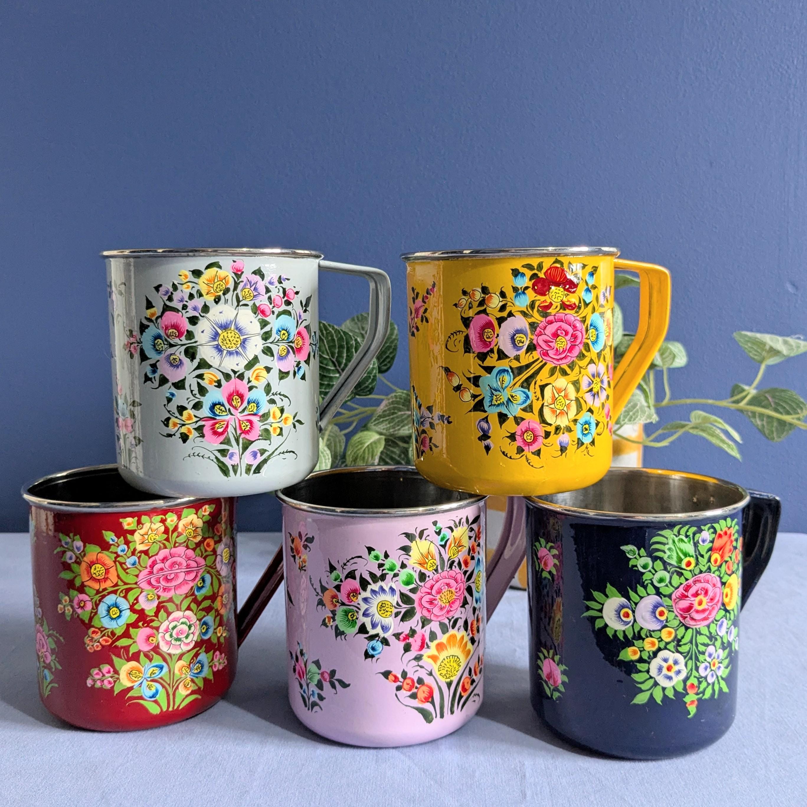 Exceptionnel ! Tasse à deux anses et sa sous-tasse 18ème en porcelaine de SEVRES