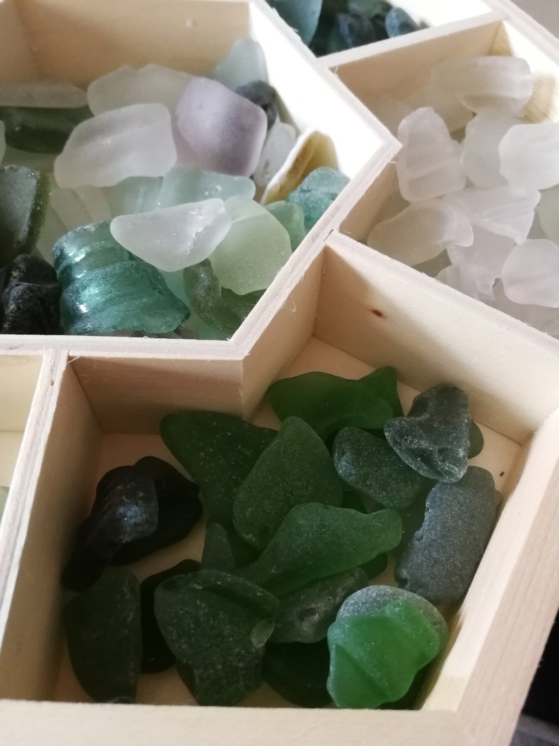 Pendientes hecho con genuino cristal de mar del Mediterr\u00e1neo hecho a mano exclusivo.
