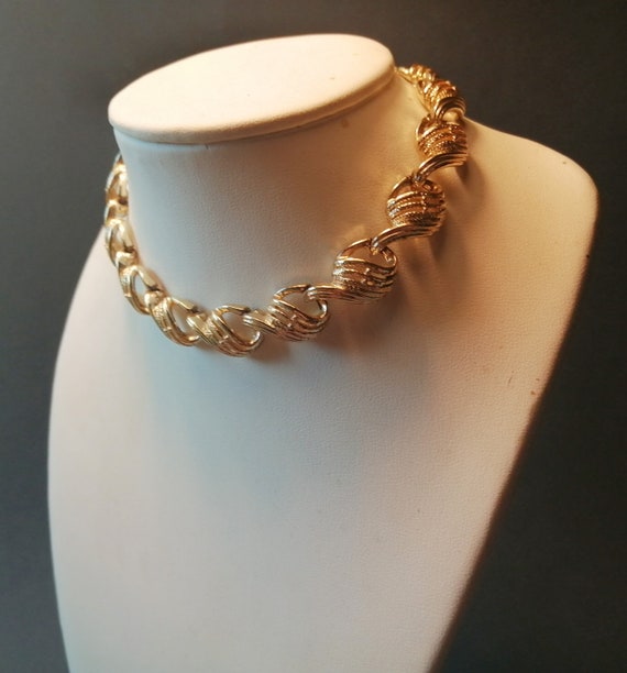 Vintage Chain Link Choker Necklace - Gold Tone - … - image 2