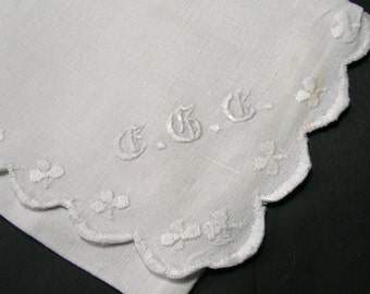 1950s White Irish Linen Hankie/Lingerie Case - Embroidered Clovers - Vintage Whitework