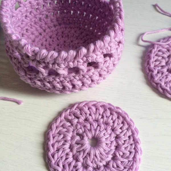 Crochet Pattern for Basket of Make up removing pads.