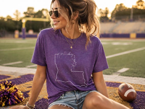 Saturday Night Louisiana Tee Modern State Outline Shirt Trendy Southern Football Game Day Shirt Louisiana Tailgate Apparel Gift for Women