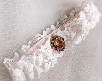 Bridal Toss Garter with Vintage Blush Centerpiece / Garter for Wedding / Simple Vintage Wedding Garter / Non Slip Lace Garter / Choose Color
