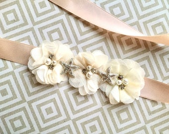 Beach Wedding Sash for flower girls, Starfish flower girl sash, beach flower girl belt, sash with starfish, chiffon flowers with starfish