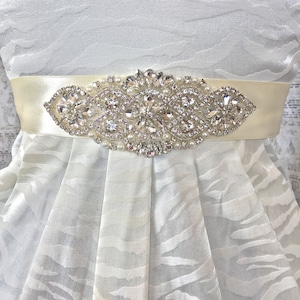 Bridal Sash Ivory, Wedding Sash Ivory, Ivory Wedding Sash, Rhinestone Wedding Belt, Wedding Dress Sash, Bridal Sash, Ivory Sash, Bridal Belt