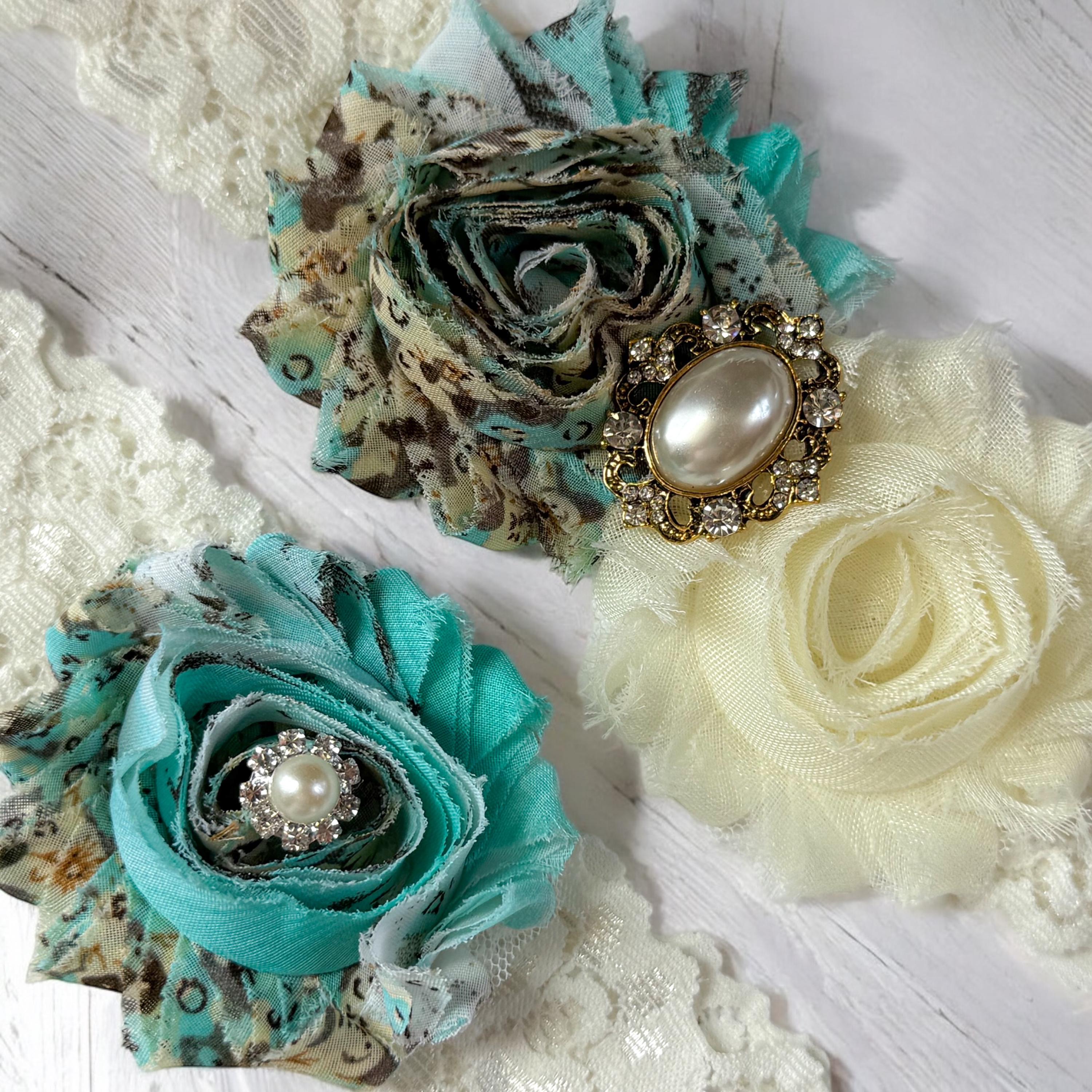 Teal Blue Wedding Garter Set, No Slip Garter for Bride, Vintage Garter, Teal and Gold Wedding Theme, Spring Bridal Garter Set, Boho Garters