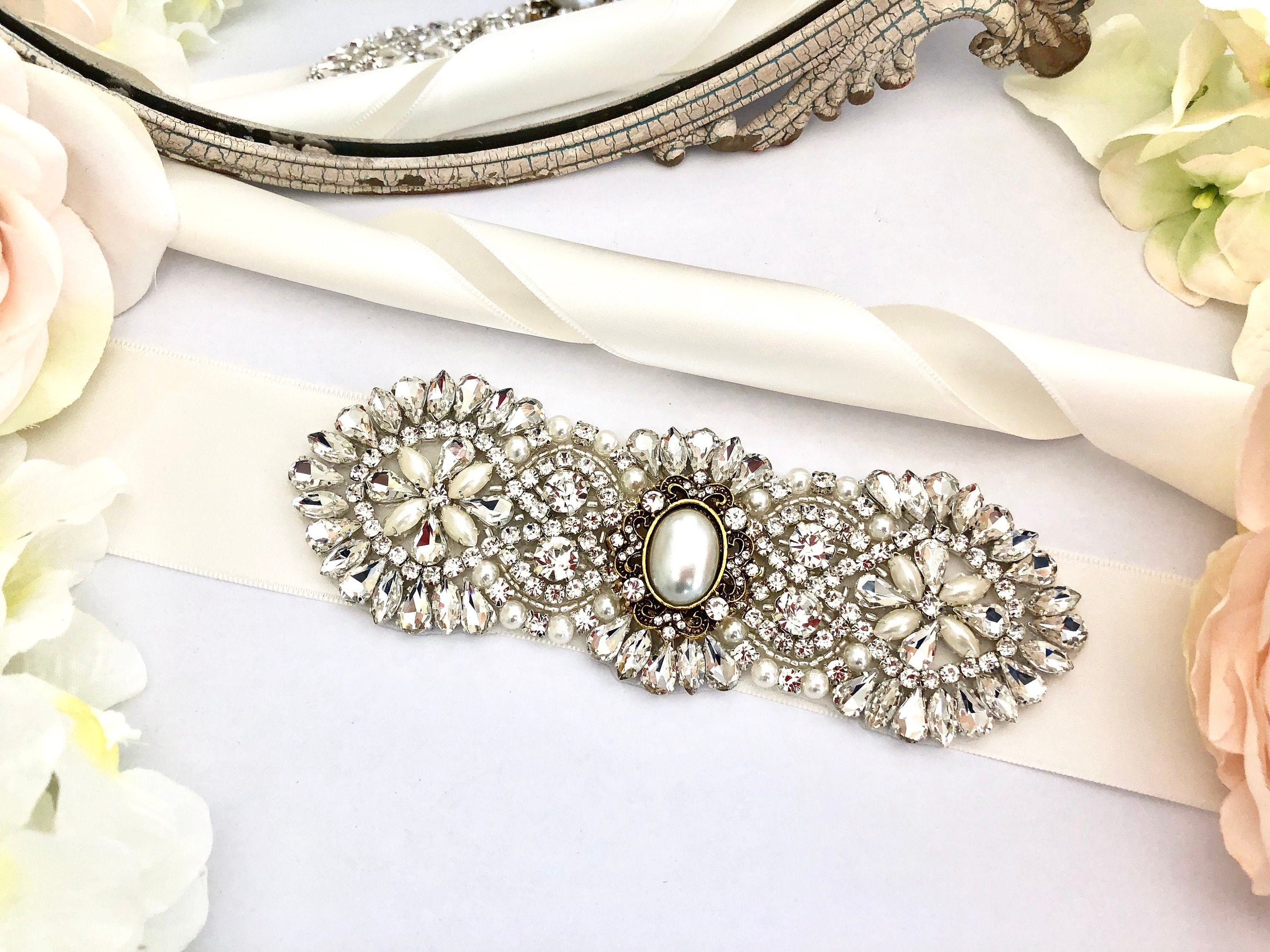 9435 White Pearl Belts For Girl Diamond Heart-shaped Wedding Sash Belt Geyoga Bridal Wedding Dress Belt Rhinestone Pearl Wedding  main image 4