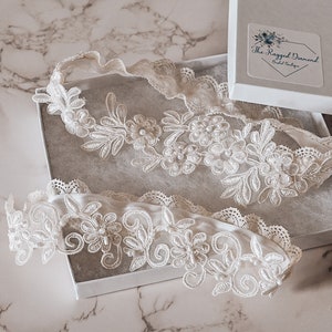White Lace Bridal Garter Set // Embroidered lace & Pearl detail // Vintage Lace Garter // Non Slip Garter // White Lace Garters for Wedding image 2