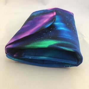 Cartera de ganchillo triple con diseño de luces del norte