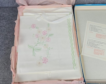 Ricami Fiorentini Sheet Set Unisex Double White Floral Hand Embroidered Italy