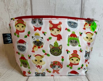 Christmas Hat Cats Festive Kitties Zipped Project Bag - Small Sock Size - Knitting Crochet Crafts