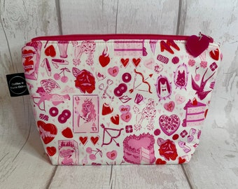 The Love Collection - Love Struck - Valentine’s Zipped Project Bag - Small Sock Size - Knitting Crochet Crafts