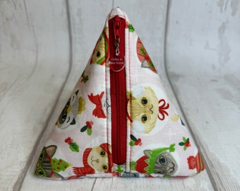 Christmas Hats Cats Kitties Festive Zipped Fabric Pyramid Notions Pouch - Knitting Crochet Crafts