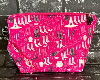 Witches Wardrobe Berry Pink Halloween Spooky Zipped Project Bag - Large Size - Knitting Crochet Crafts