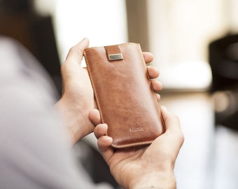 Étui pour OnePlus, pochette en cuir italien souple avec bande de traction magnétique, personnalisation GRATUITE