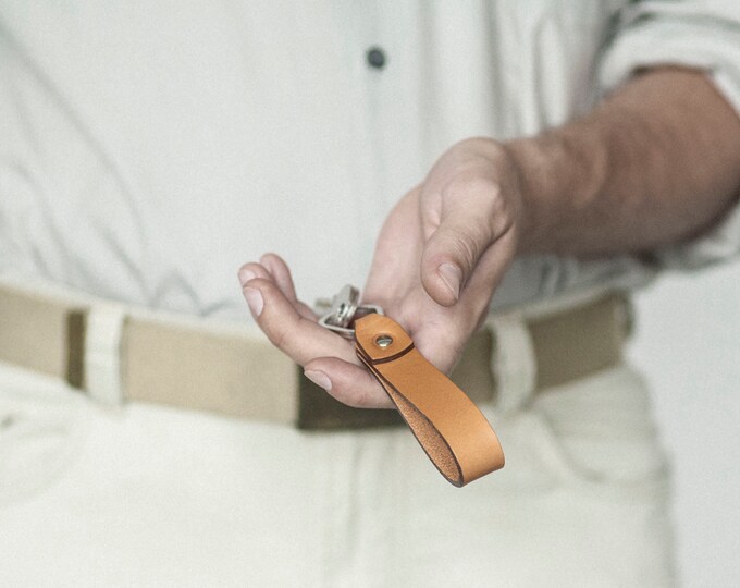 Personalized Leather Key Fob, Gift, Custom Drop Shape Ring, Clip Keyring Loop