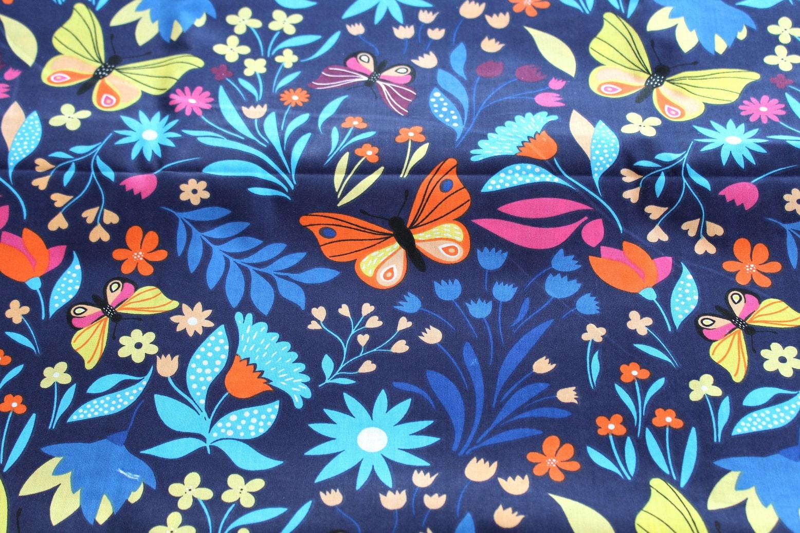 Coupon fabric girl 50 x 70 cm butterflies